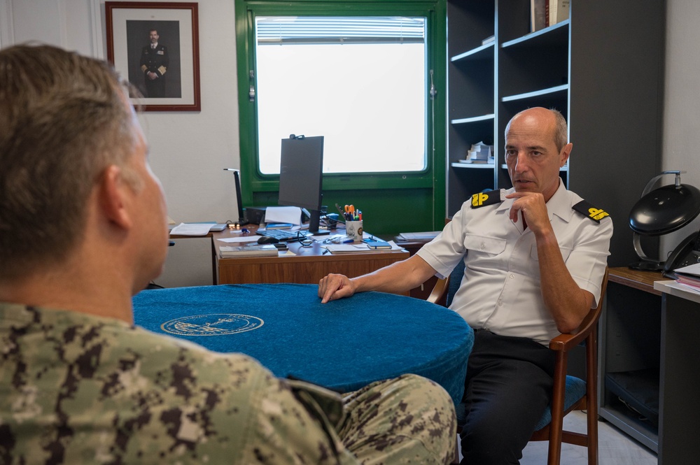 Commander, Navy Region Europe, Africa, Central visits NAVSTA Rota