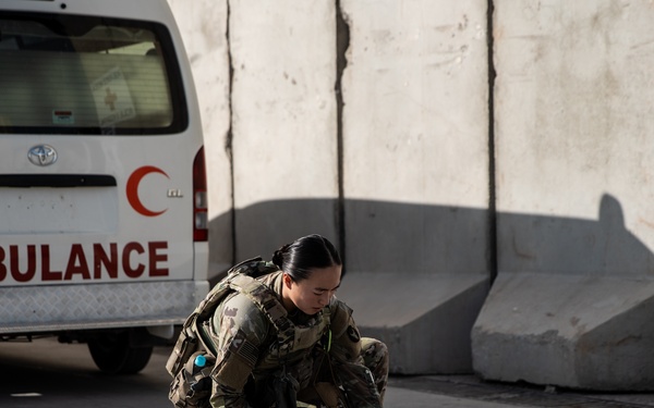 Combat Life Saver - Priority in Combat Zone