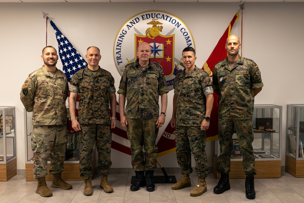 NATO Joint Warfare Centre leaders visit TECOM