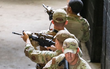 Green Berets and ANG conduct CQB at Sage Eagle 25-4