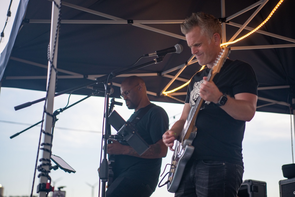 The Jukebox Band hosts Labor Day Concert