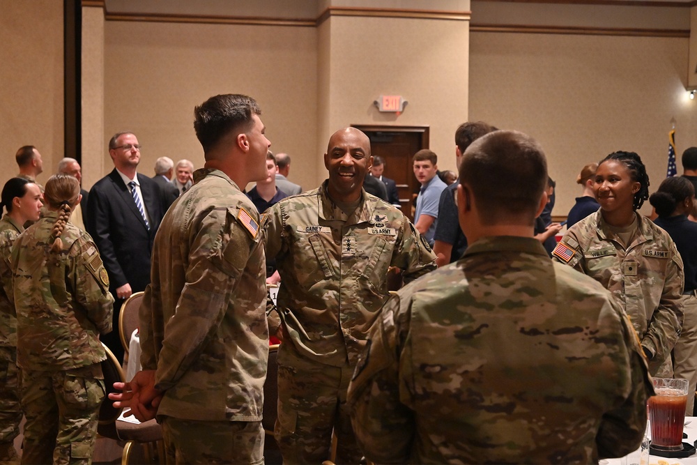Gainey urges future officers to lead with resilience