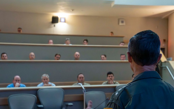 U.S. 2nd Fleet Commander Addresses TUSW Symposium