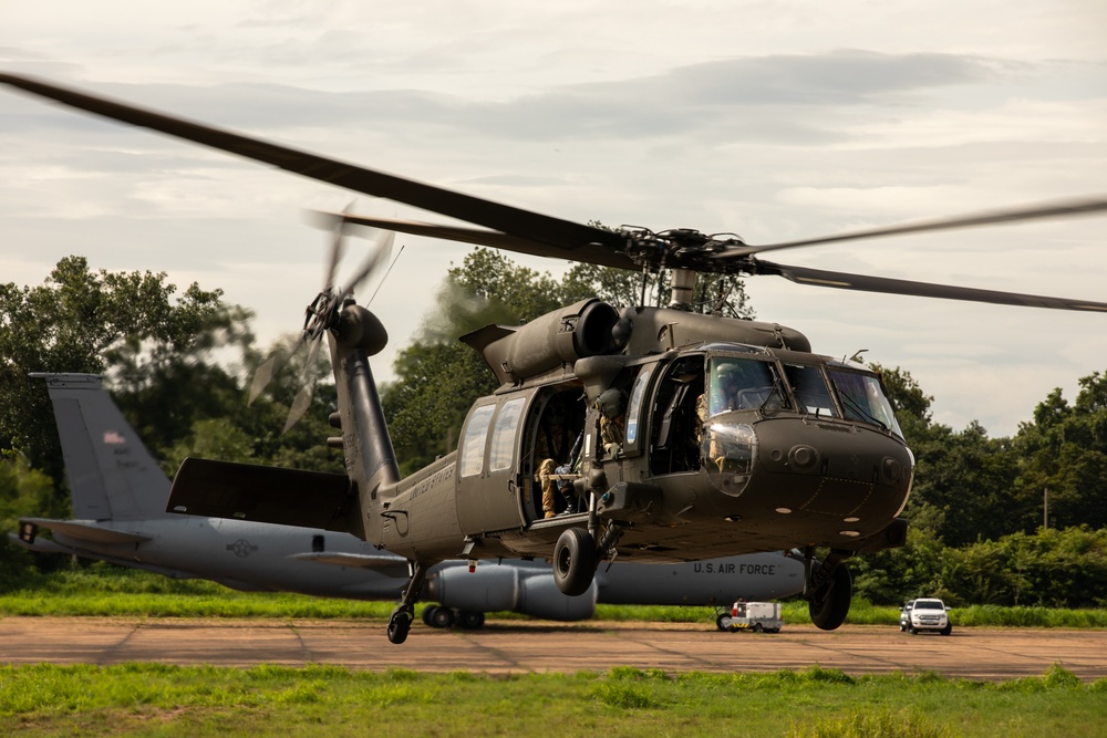 Washington Army National Guard UH-60s conduct flight operations over Thailand