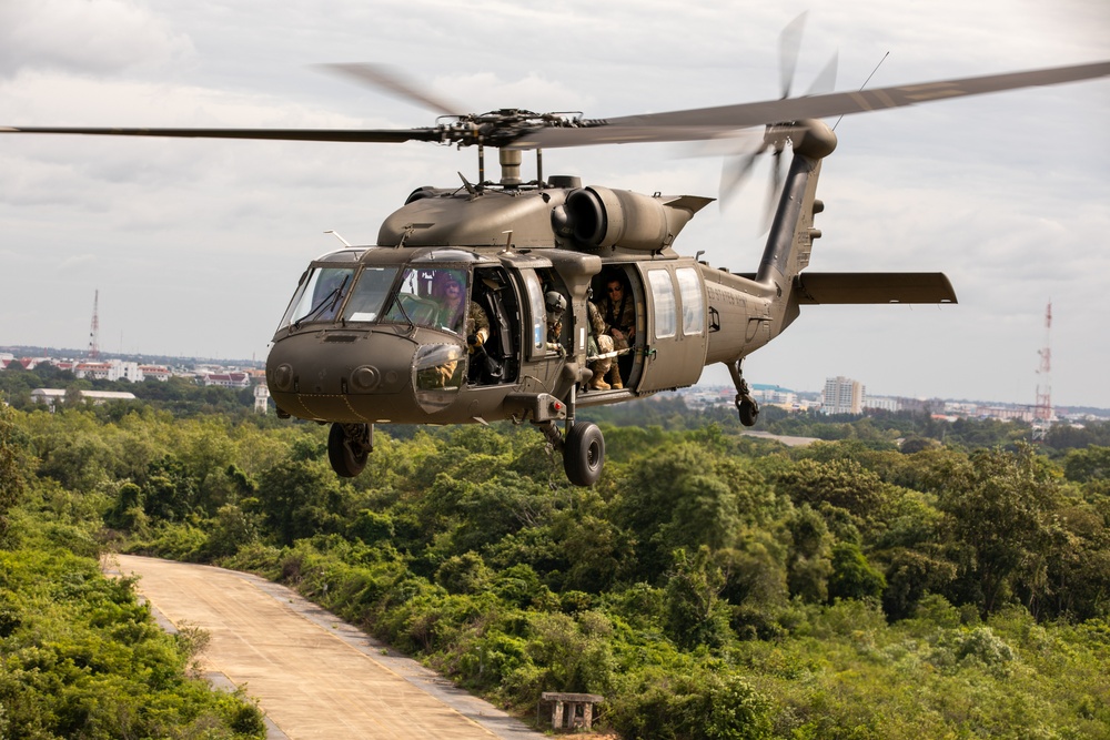 Washington Army National Guard UH-60s conduct flight operations over Thailand