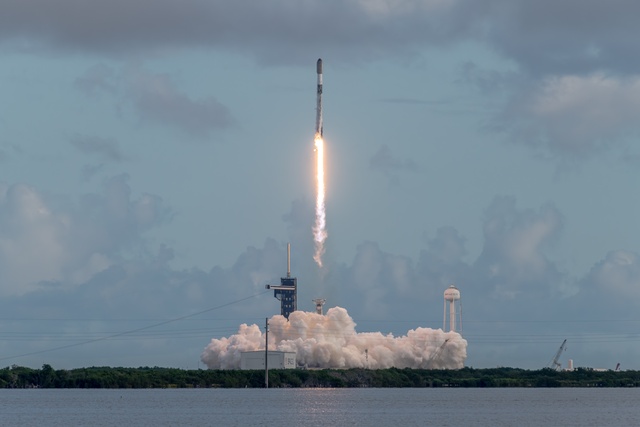 Falcon 9 | Starlink 10-57 Launch