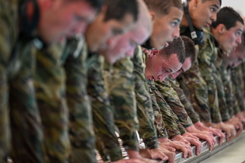 Special Warfare water confidence training