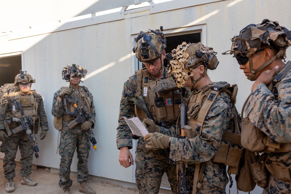 V25 Marines participate in MWX 4-25