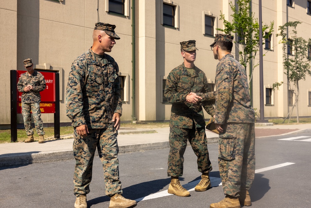 Col. Barclay Visits Marines in Camp Mujuk During KMEP 25.2