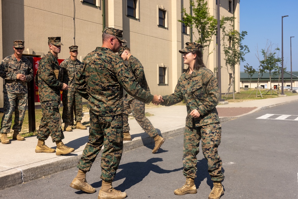 Col. Barclay Visits Marines in Camp Mujuk During KMEP 25.2