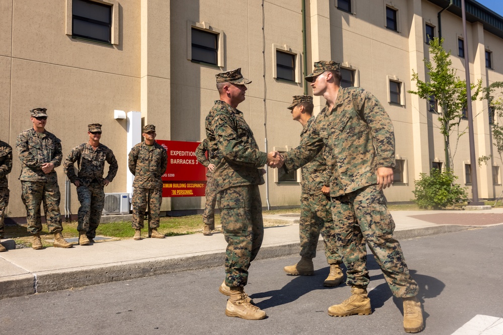 Col. Barclay Visits Marines in Camp Mujuk During KMEP 25.2