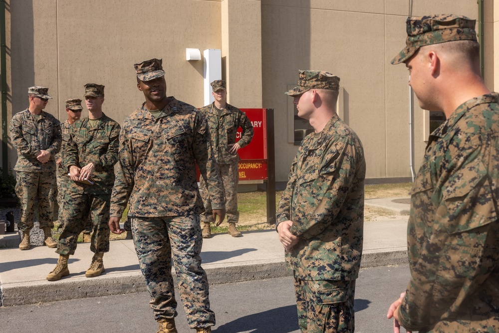 Col. Barclay Visits Marines in Camp Mujuk During KMEP 25.2