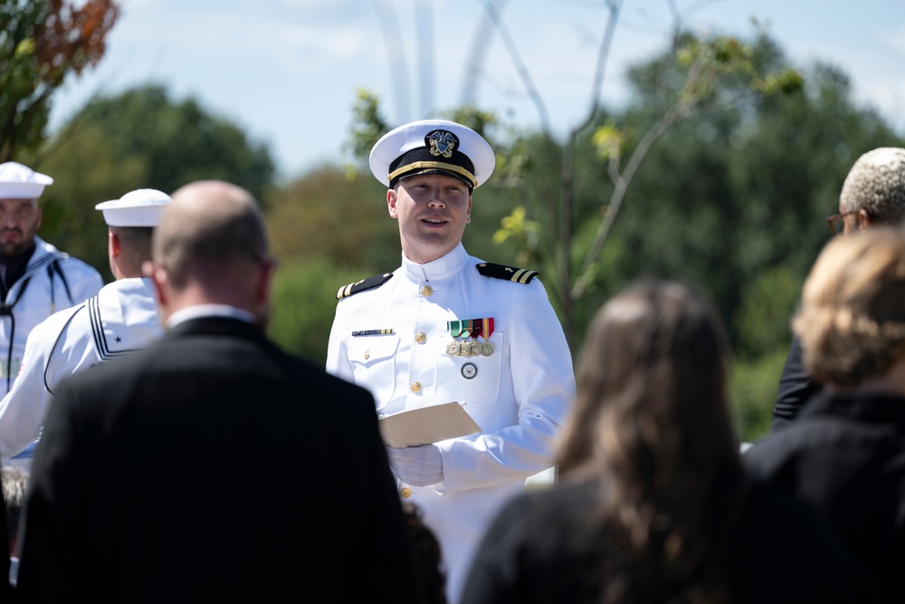 Full Military Funeral Honors with Escort are Conducted for U.S. Navy Capt. Edward Estes in Section 57