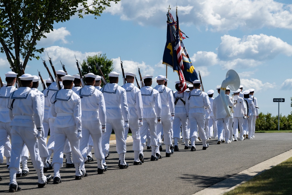 Full Military Funeral Honors with Escort are Conducted for U.S. Navy Capt. Edward Estes in Section 57