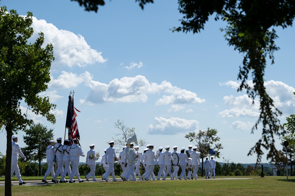 Full Military Funeral Honors with Escort are Conducted for U.S. Navy Capt. Edward Estes in Section 57
