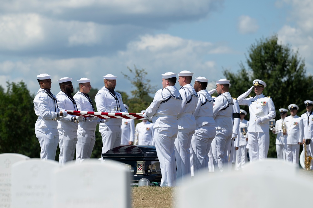 Full Military Funeral Honors with Escort are Conducted for U.S. Navy Capt. Edward Estes in Section 57
