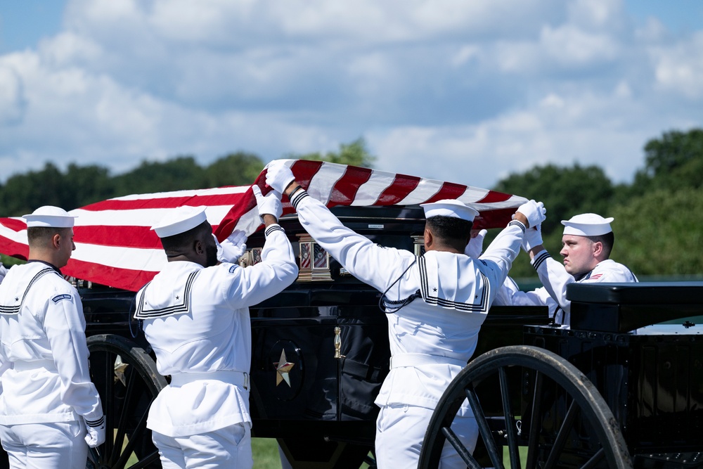 Full Military Funeral Honors with Escort are Conducted for U.S. Navy Capt. Edward Estes in Section 57