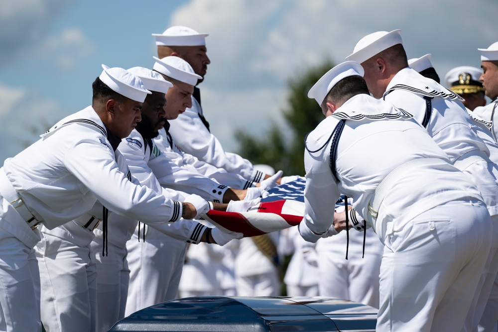 Full Military Funeral Honors with Escort are Conducted for U.S. Navy Capt. Edward Estes in Section 57