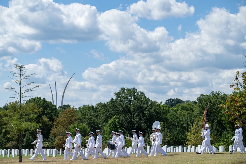 Full Military Funeral Honors with Escort are Conducted for U.S. Navy Capt. Edward Estes in Section 57