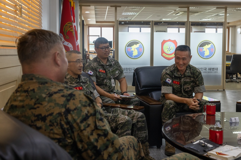 Brig. Gen. Matthew Good Visits Marines and Sailors, Meets with ROKMC 1st Marine Division Commanders During KMEP 25.2