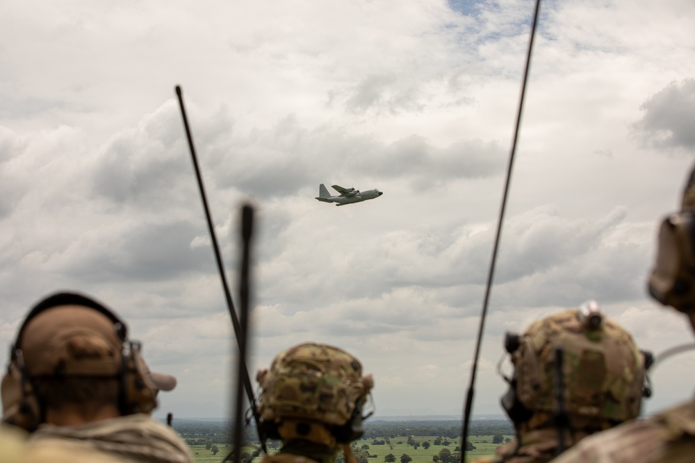 Royal Thai Air Force and Air National Guard Tactical Air Party Control members conduct simulated air support missions
