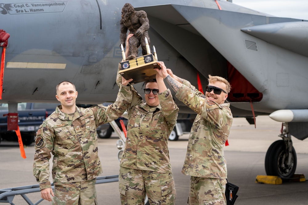 142nd AMXS Showcases Skills in 2025 Weapons Load Competition