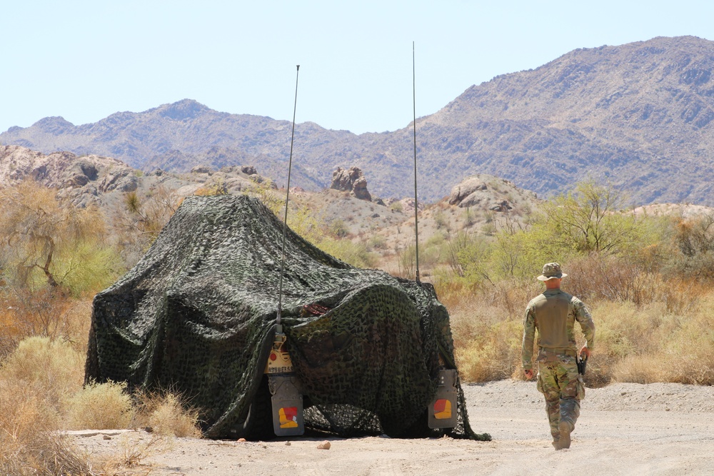 JTF-SB Soldiers establish desert patrol base