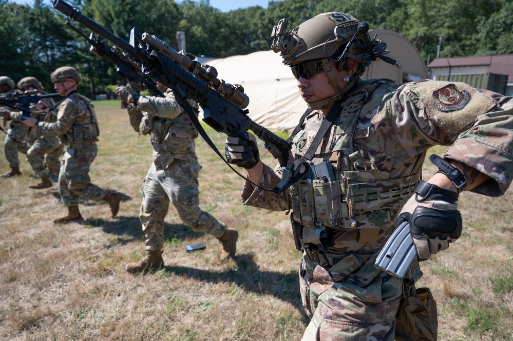 Airmen Shoot Move and Communicate as a team