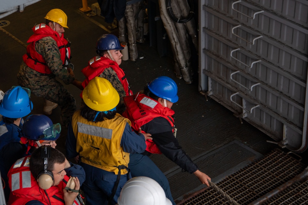 Boxer conducts replenishment-at-sea