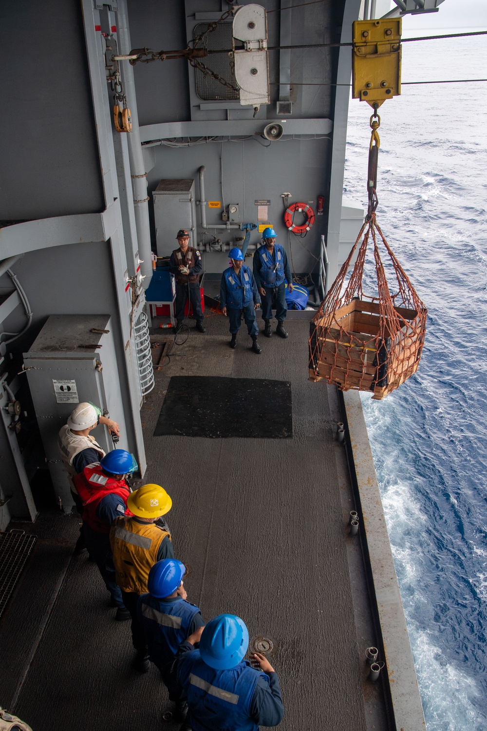 Boxer conducts replenishment-at-sea