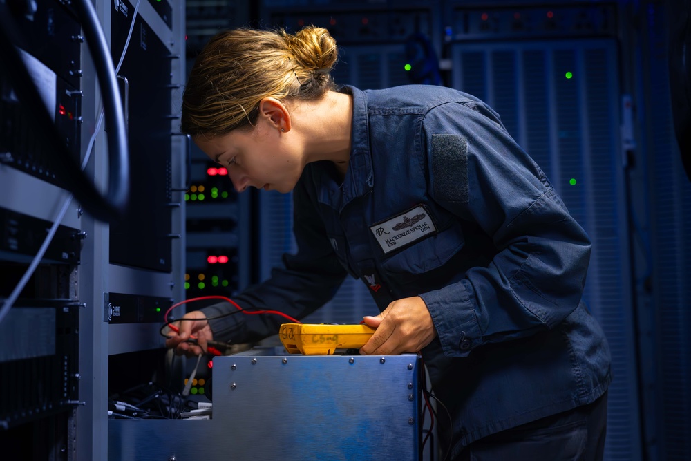 USS Theodore Roosevelt Maintenance