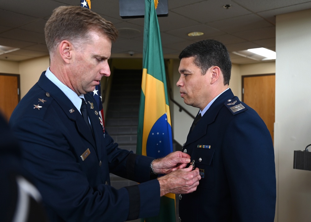 AFSOUTH awards Brazilian Foreign Liaison Officer Meritorious Service Medal