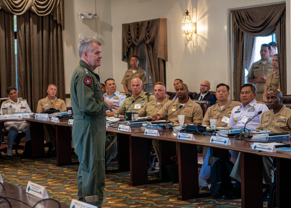 Adm. Samuel J. Paparo, commander, U.S. Indo-Pacific Command, speaks to CFMCC flag course students and faculty at Joint Base Pearl Harbor-Hickam