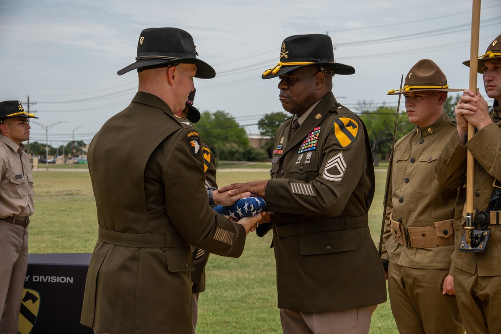 1st Cavalry Division hosts retirement ceremony