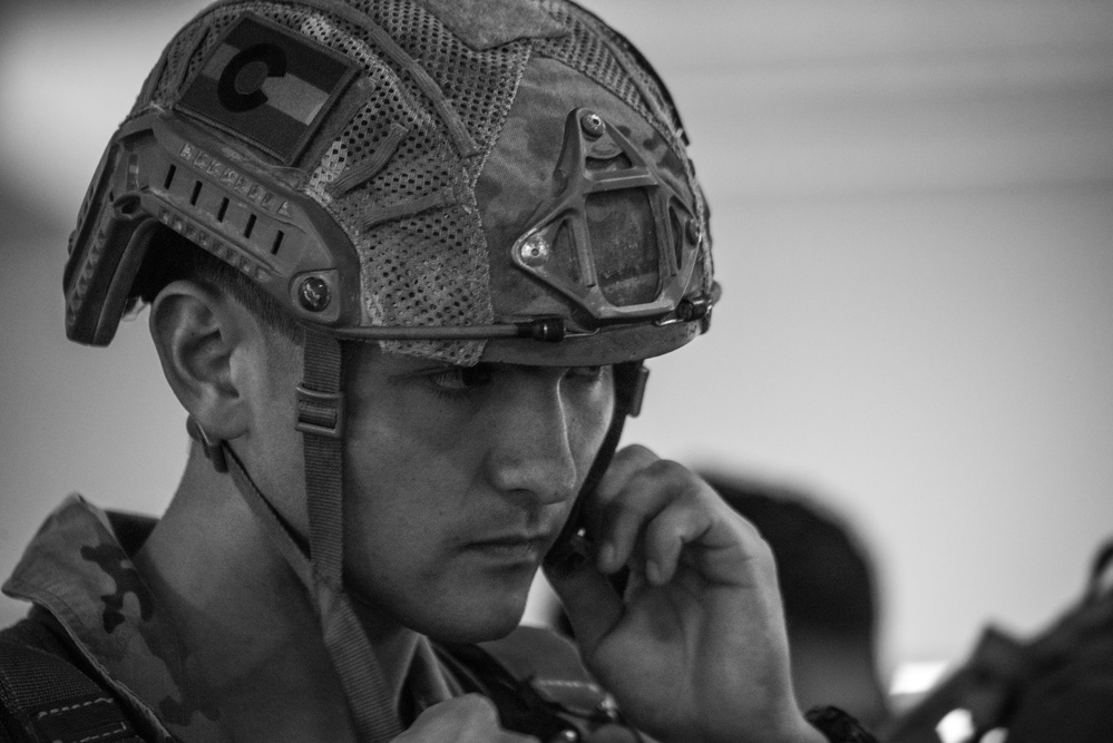 Joint partners conduct airborne ops at JBER