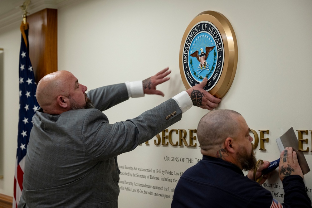 Department of War Plaques Change