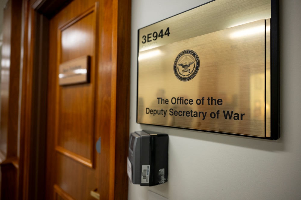 Department of War Plaques Change
