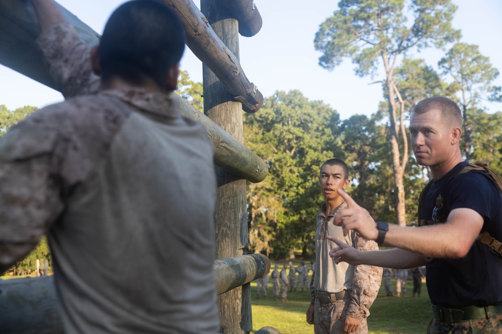 India Company Conducts Confidence Course