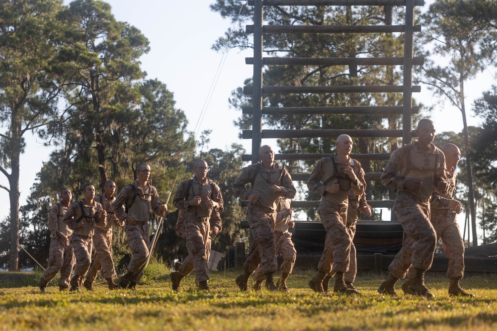 India Company Conducts Confidence Course
