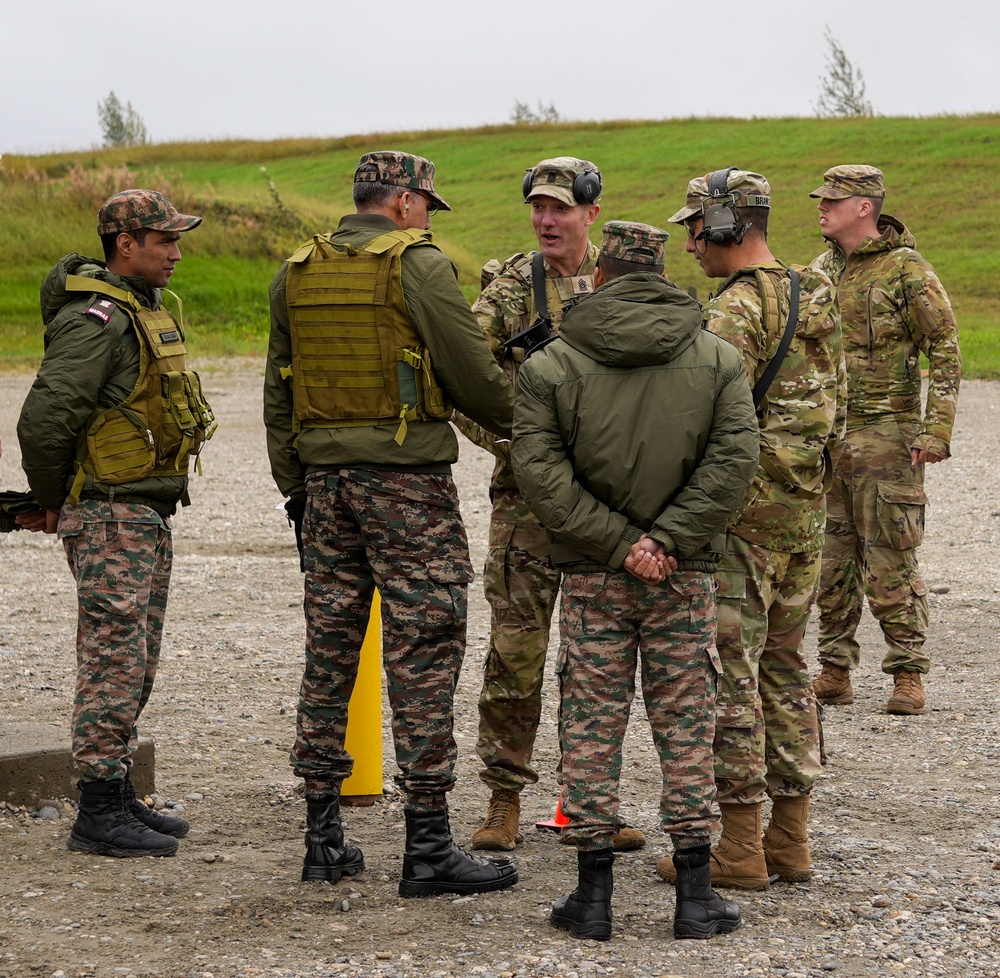 Indian Army and U.S. Army train together