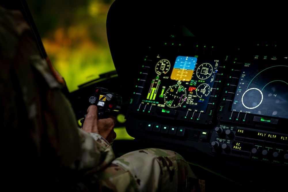 25th CAB UH-60 Blackhawk Pilots Train in Flight Simulator