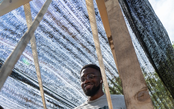 25-1 DE meets 25-11 DE: two are better than one