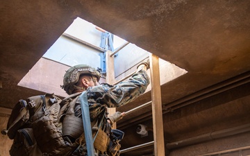Marines with SOI-W Detachment Hawaii AIMC sharpen their combat skills at Marine Corps Training Area Bellows