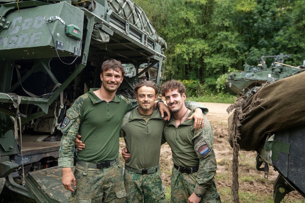 Dutch Soldiers Hone Drone Capabilities During Saber Junction 25