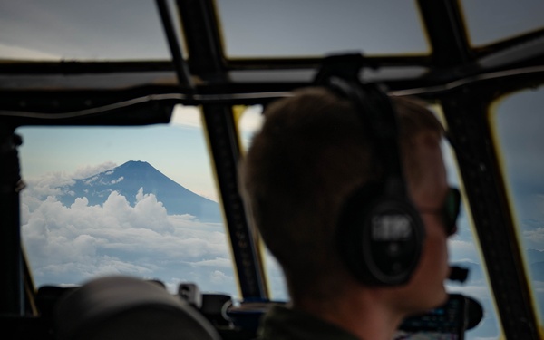 94th Airlift Wing Airmen Provide Aerial Cargo Support During Local Training Exercise at Republic of Korea