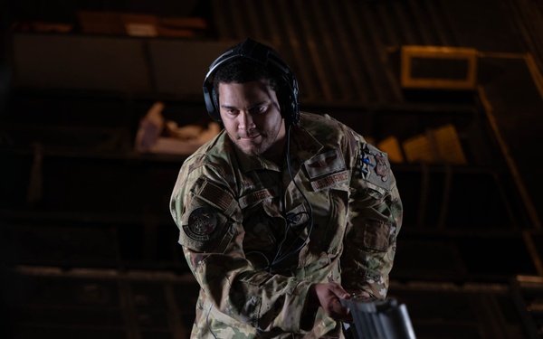 94th Airlift Wing Airmen Assist Aeromedical Evacuation training during REFORPAC