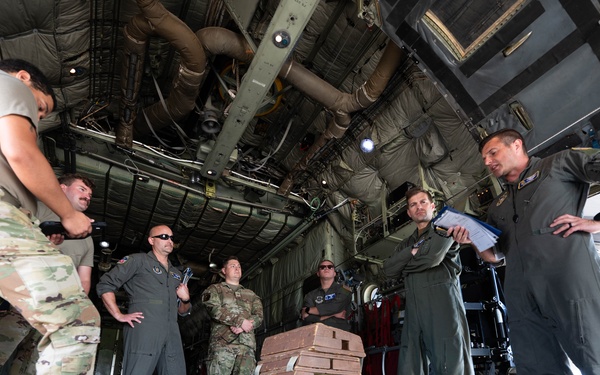 94th Airlift Wing Airmen Assist Aeromedical Evacuation training during REFORPAC