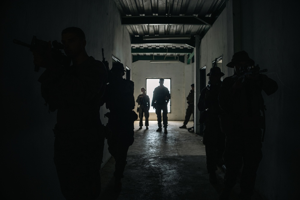 Super Garuda Shield 25: U.S., Dutch, Japanese forces conduct close quarter battle drills
