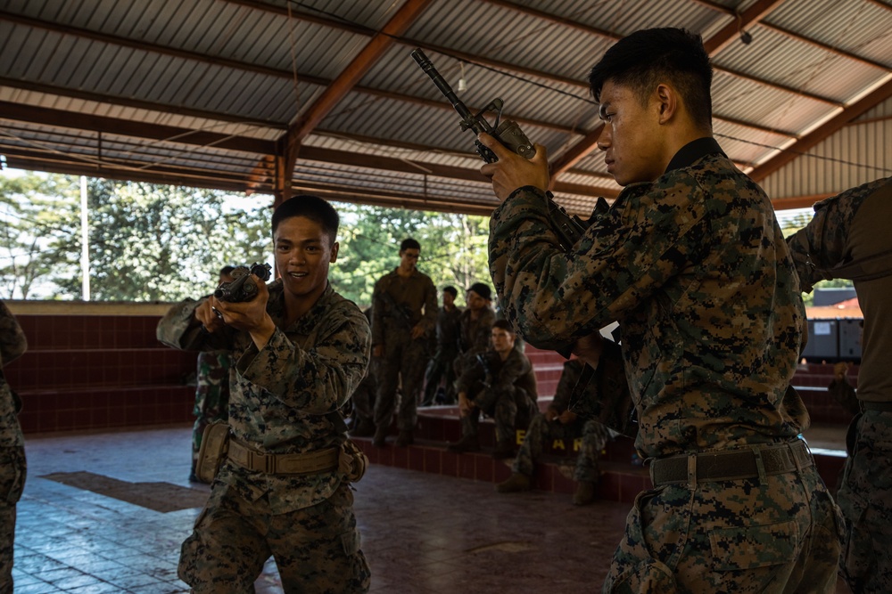 Super Garuda Shield 25: U.S., Dutch, Japanese forces conduct close quarter battle drills