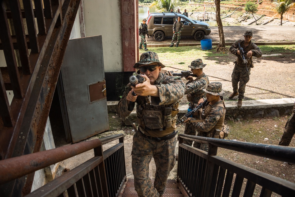 Super Garuda Shield 25: U.S., Dutch, Japanese forces conduct close quarter battle drills